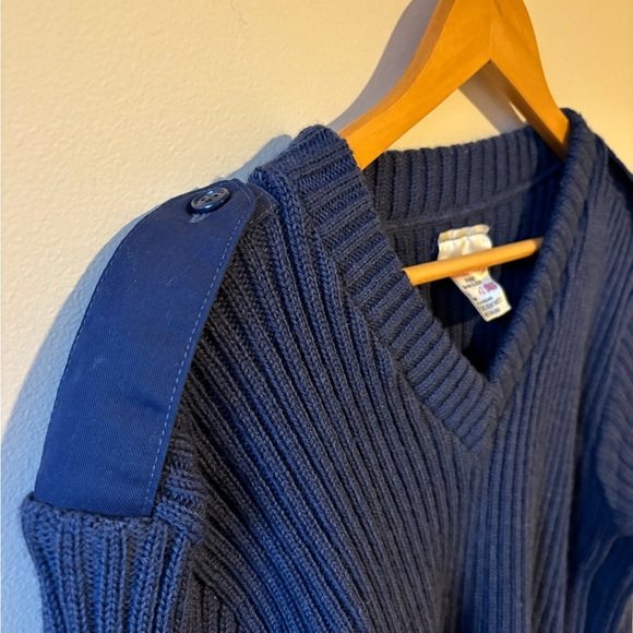 Vintage Navy Blue Woolly Pulley sweater from England - Picture 4 of 8